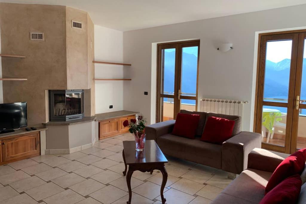 Cozy House On Iseo Lake Fonteno Exterior photo