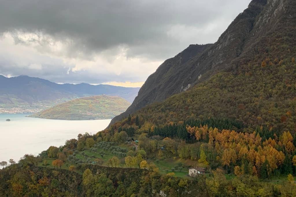 Cozy House On Iseo Lake Fonteno Exterior photo